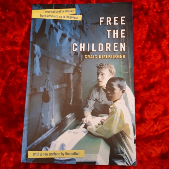 FREE THE CHILDREN  Craig Kielburger paperback - Picture 1 of 3